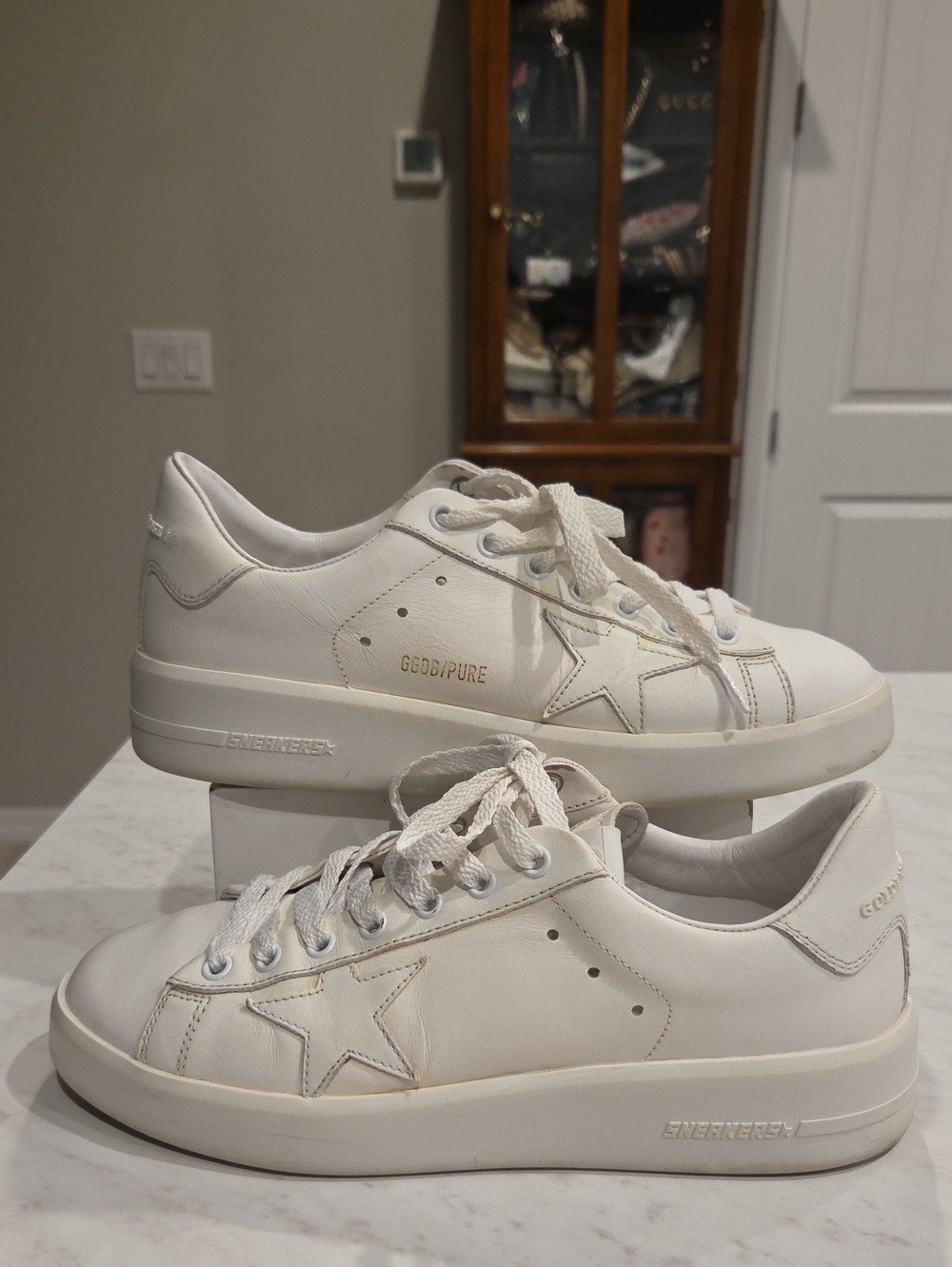 Golden Goose Women Off-White Leather Superstar Sneakers Size 39